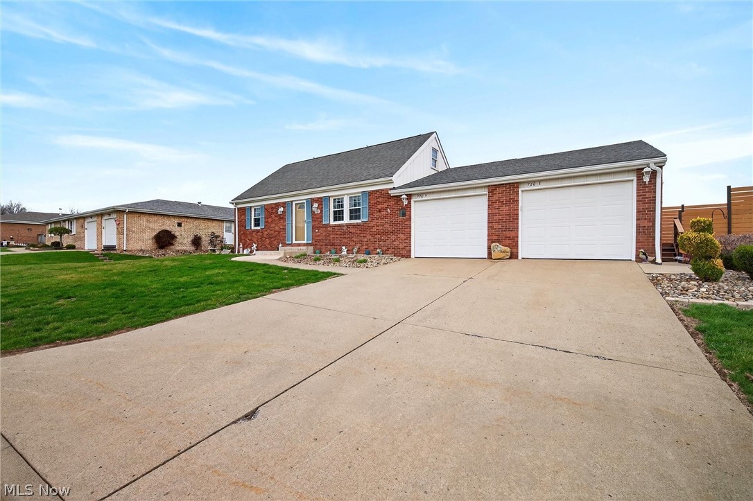 Meadows Condo - Residential