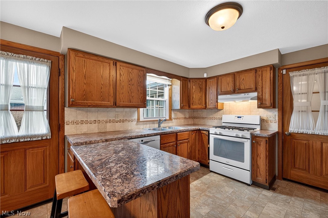 Meadows Condo - Residential