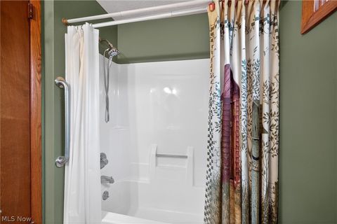 Tiny photo for 720 Springfield Road #D, Columbiana, OH 44408 (MLS # 5198113)