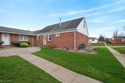 Tiny photo for 720 Springfield Road #D, Columbiana, OH 44408 (MLS # 5198113)