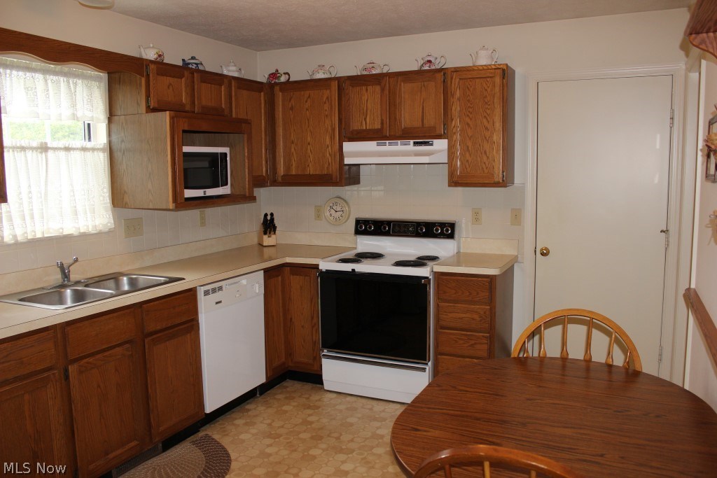 Brook Point Village Condo - Residential