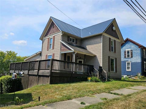 Photo for 427 W Main Street
