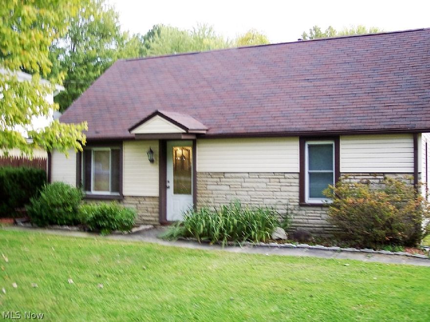 A lovely 3 bedroom 1 bathroom ranch with a modern open floor plan, with a wonderful yard with the potential for many great memories! Come see your new home today!