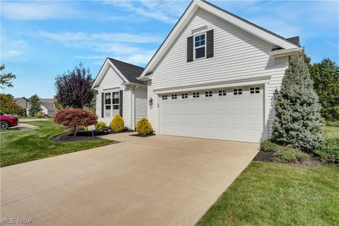 Tiny photo for 33186 Brookcrest Place, Avon Lake, OH 44012 (MLS # 5250718)