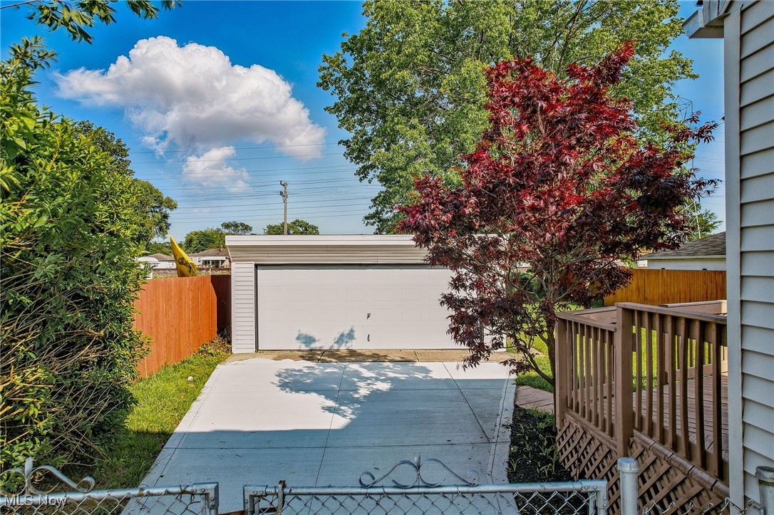 5997 Westbrook Drive, Brook Park, Ohio image 48