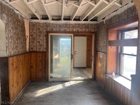 Tiny photo for 973 Nevin Street, Akron, OH 44310 (MLS # 5188083)