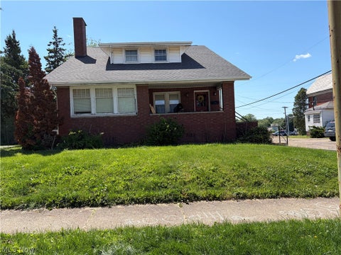 Homes For Sale - 2031 Ridgewood Avenue<br/> Stark County, Alliance, OH 44601
