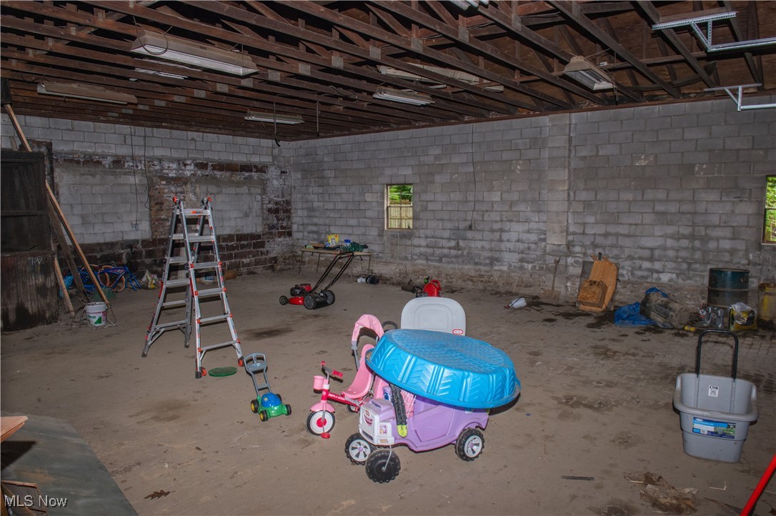 804 Hollywood Avenue, East Liverpool, Ohio image 21