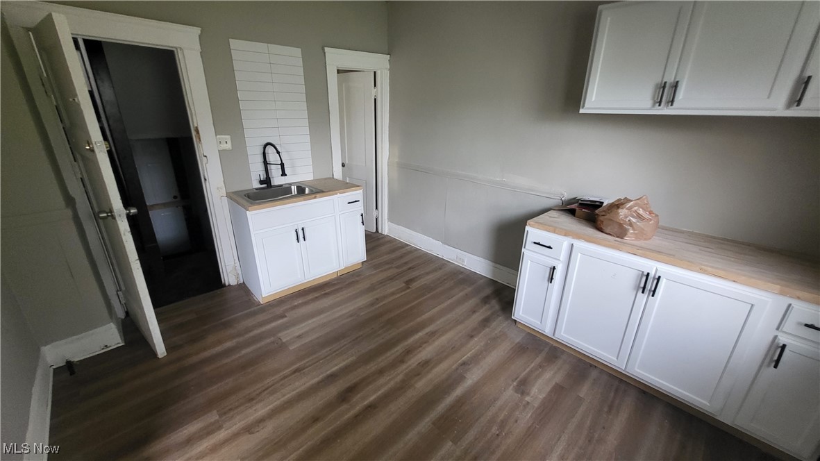 Cleveland, Ohio 44109, United States, 2 Bedrooms Bedrooms, ,1 BathroomBathrooms,Residential,Active,37084