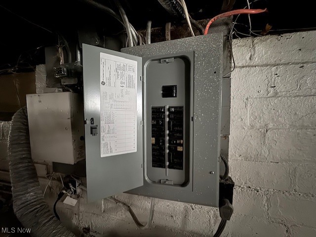 J L Free Land Cos Crown Pt Su - Residential