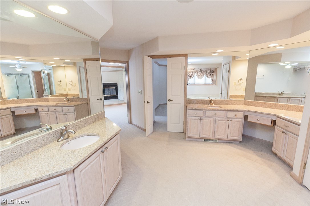 Deerfield Woods - Residential