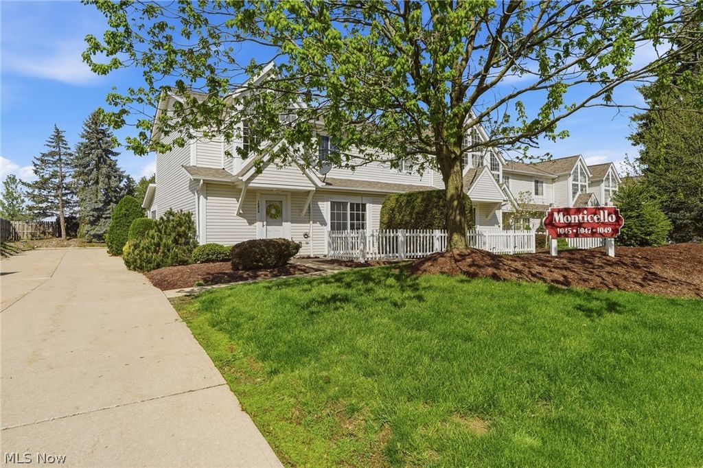 Photo of 1045 N Jefferson Street #D, Medina, OH 44256 (MLS # 5200744)