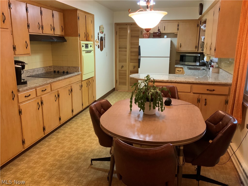 Revere Vill Sub - Residential