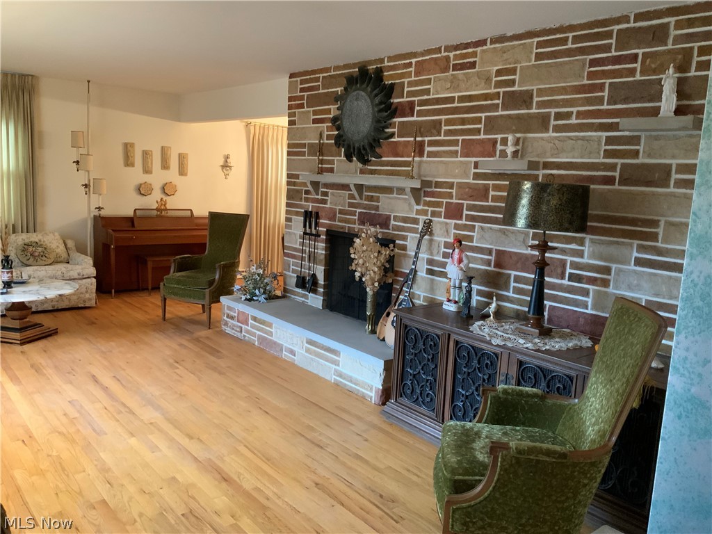 Revere Vill Sub - Residential