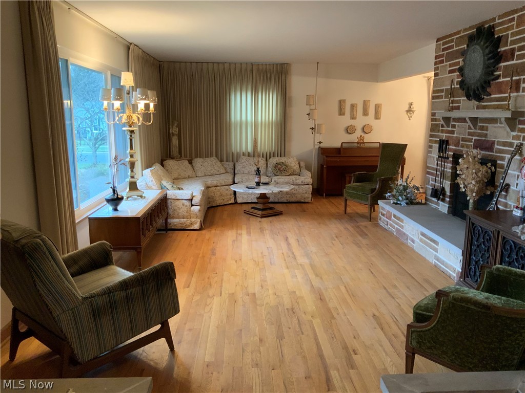 Revere Vill Sub - Residential