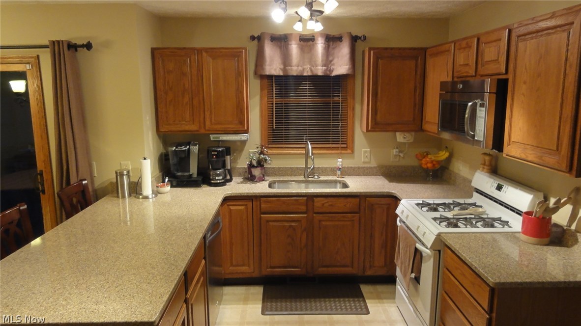 New Milford Estate - Residential