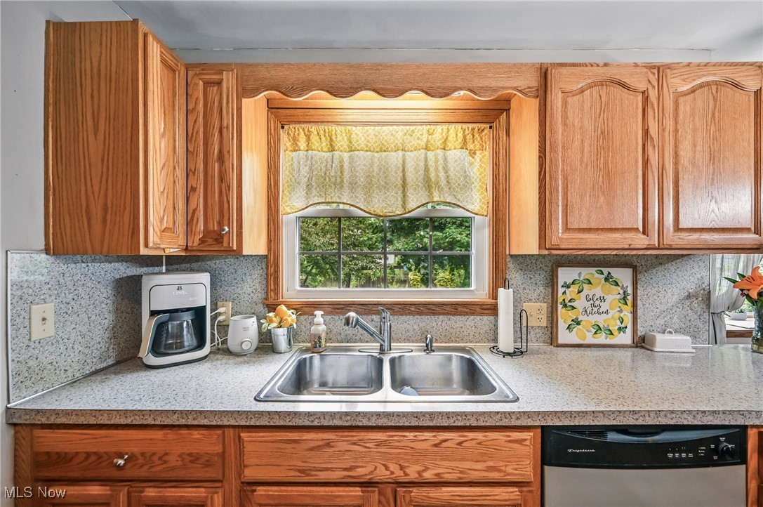 598 Westville Lake Road, Beloit, Ohio image 16