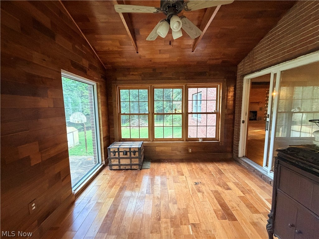 218 Meadowood Drive