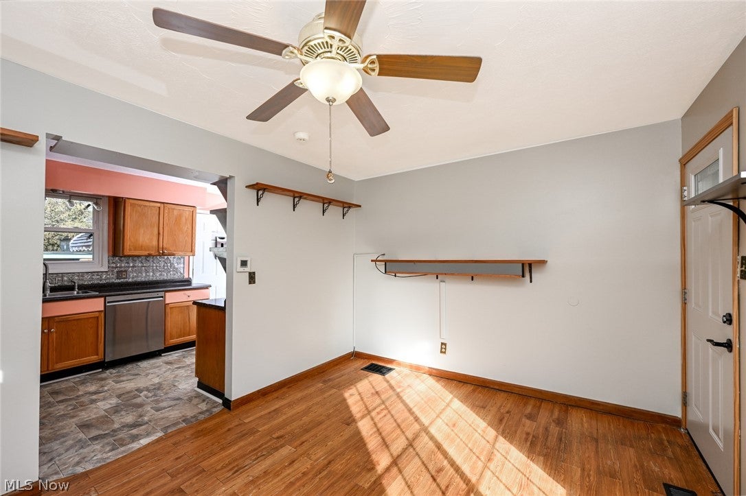 1107 Wyley Avenue