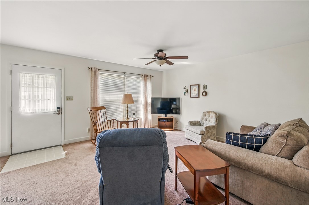 1356 Pembrooke Drive #A, Salem, Ohio image 17