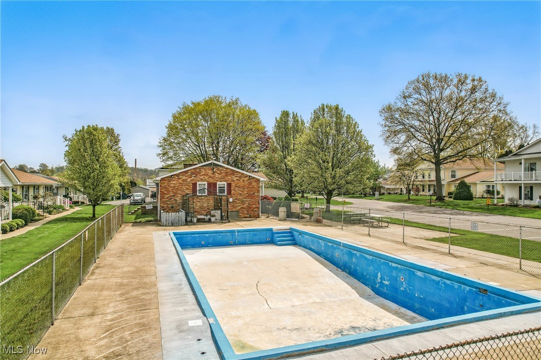 1356 Pembrooke Drive #A, Salem, Ohio image 40
