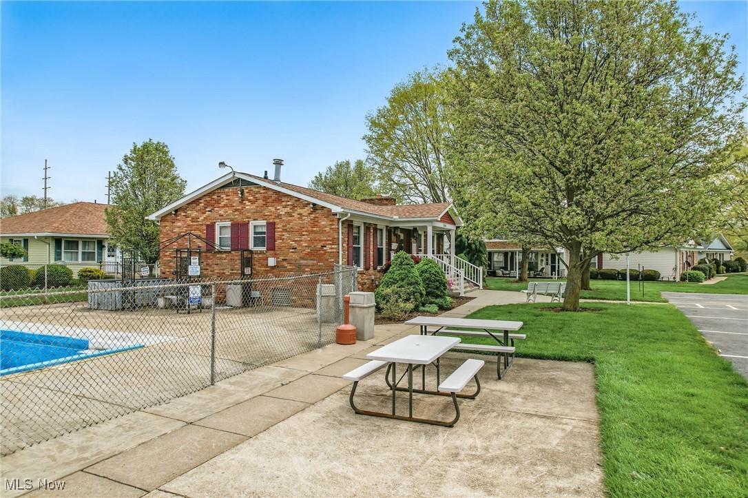 1356 Pembrooke Drive #A, Salem, Ohio image 39