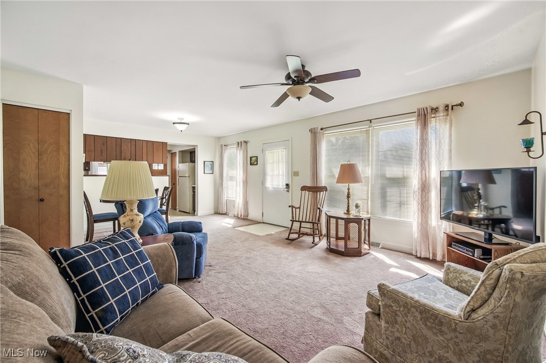 1356 Pembrooke Drive #A, Salem, Ohio image 15