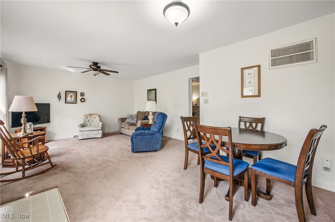 1356 Pembrooke Drive #A, Salem, Ohio image 13