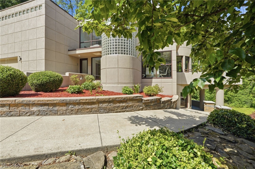 13601 Royalton Road