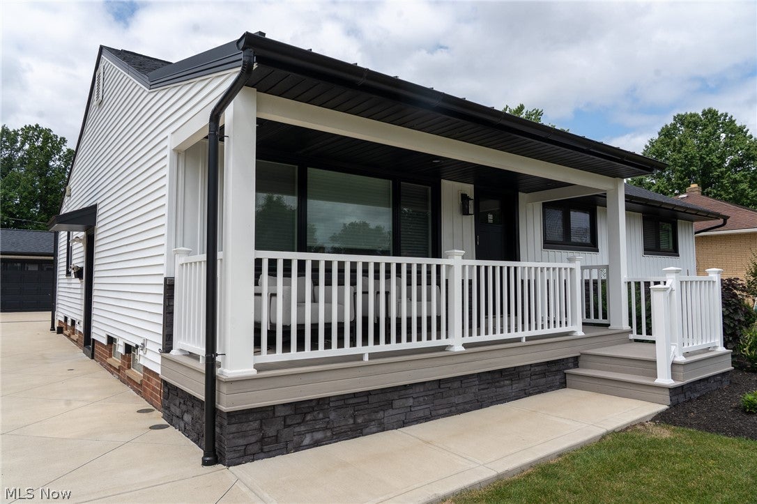 2326 Stanford Drive