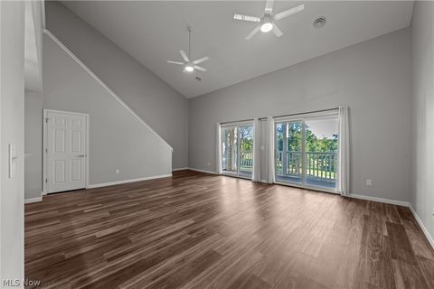 Tiny photo for 5547 Beavercrest Drive #211, Lorain, OH 44053 (MLS # 5190574)