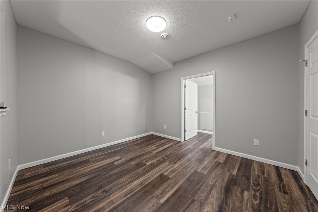 Residence on the Green - Residential