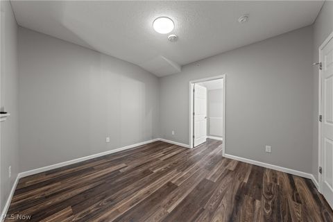 Tiny photo for 5547 Beavercrest Drive #211, Lorain, OH 44053 (MLS # 5190574)