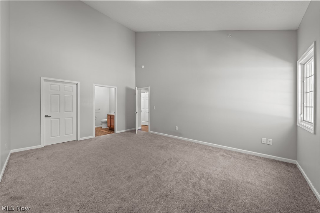 Residence on the Green - Residential