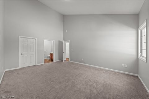 Tiny photo for 5547 Beavercrest Drive #211, Lorain, OH 44053 (MLS # 5190574)