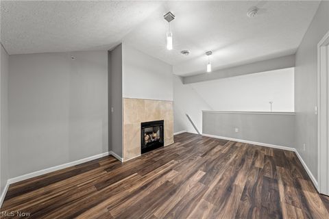 Tiny photo for 5547 Beavercrest Drive #211, Lorain, OH 44053 (MLS # 5190574)