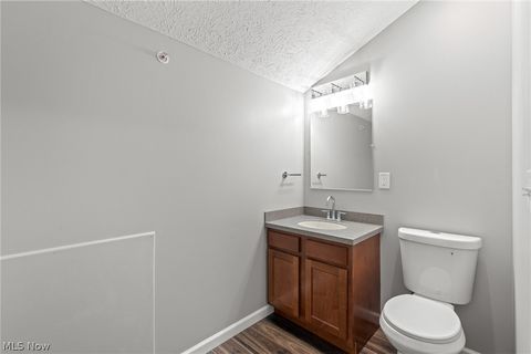 Tiny photo for 5547 Beavercrest Drive #211, Lorain, OH 44053 (MLS # 5190574)