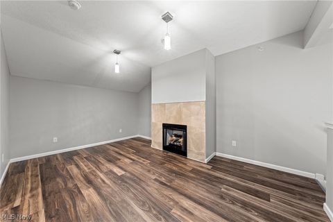 Tiny photo for 5547 Beavercrest Drive #211, Lorain, OH 44053 (MLS # 5190574)