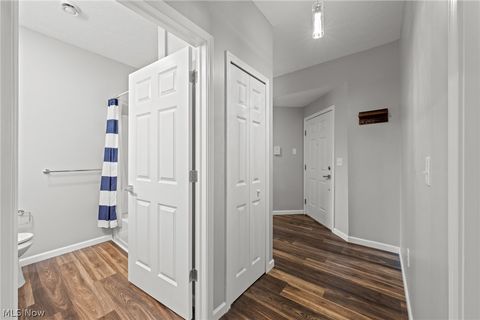 Tiny photo for 5547 Beavercrest Drive #211, Lorain, OH 44053 (MLS # 5190574)