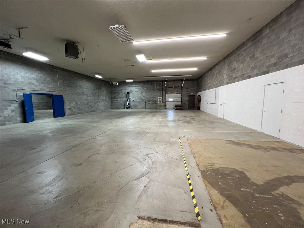 D D Davis 03 - Commercial Lease