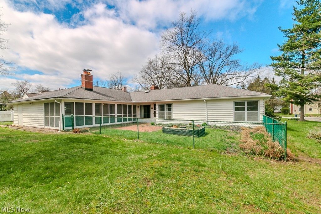 Photo of 8101 Middlesex Road, Mentor, OH 44060 (MLS # 5199128)