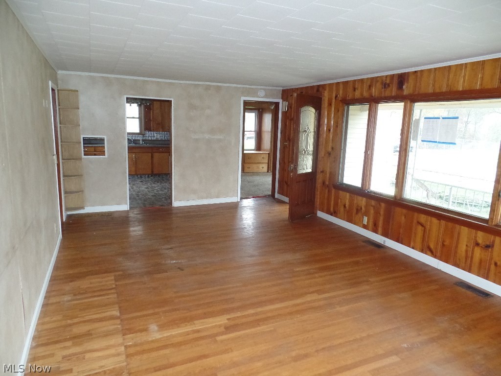 Threshers Add - Residential