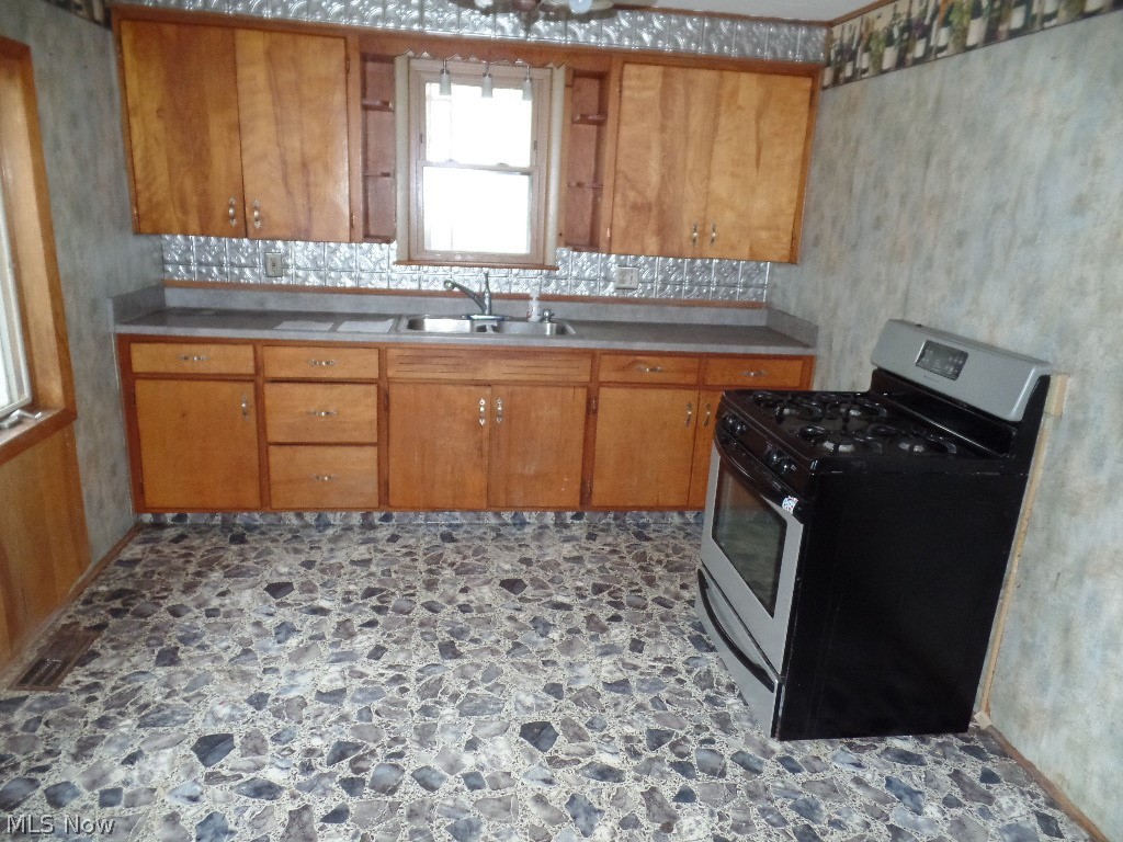 Threshers Add - Residential