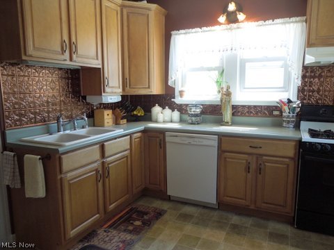 Fuller Mrs C Surv & Resub - Residential