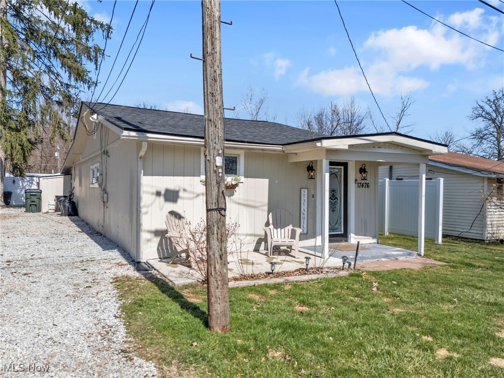 17476 Olive Ave, Lake Milton, Ohio image 3