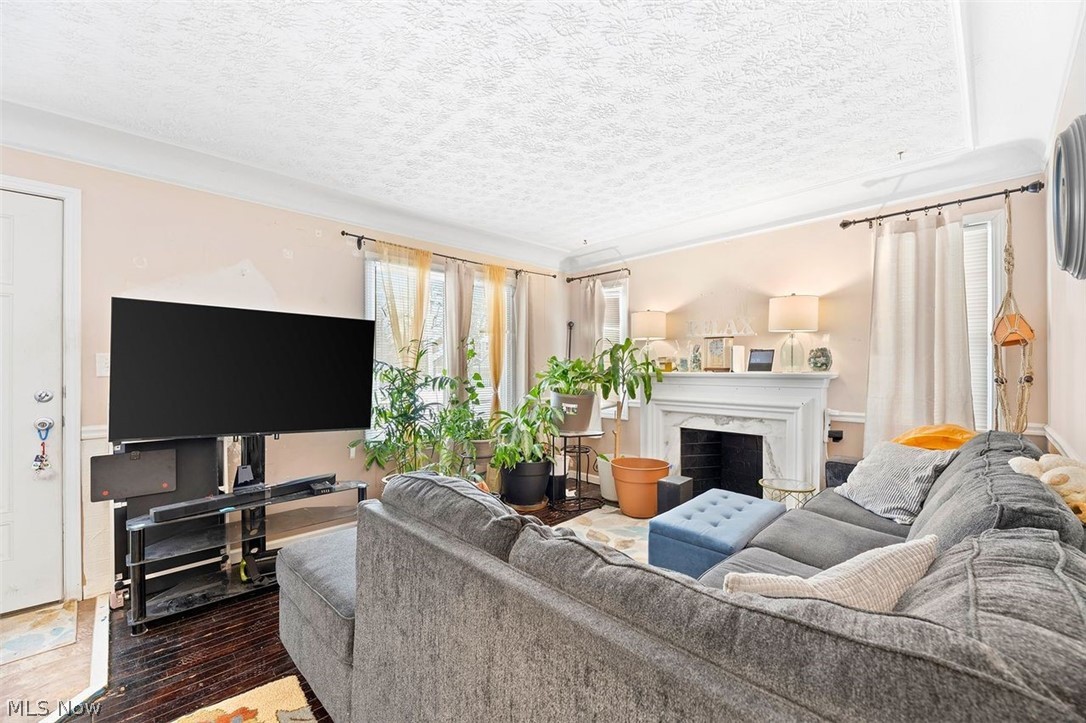 Mayfields/Belvoir Blvd S - Residential