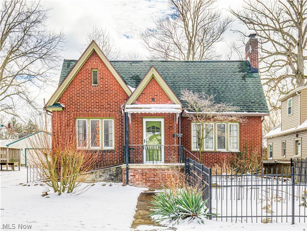 Photo of 1732 Broad Boulevard, Cuyahoga Falls, OH 44223 (MLS # 5189066)