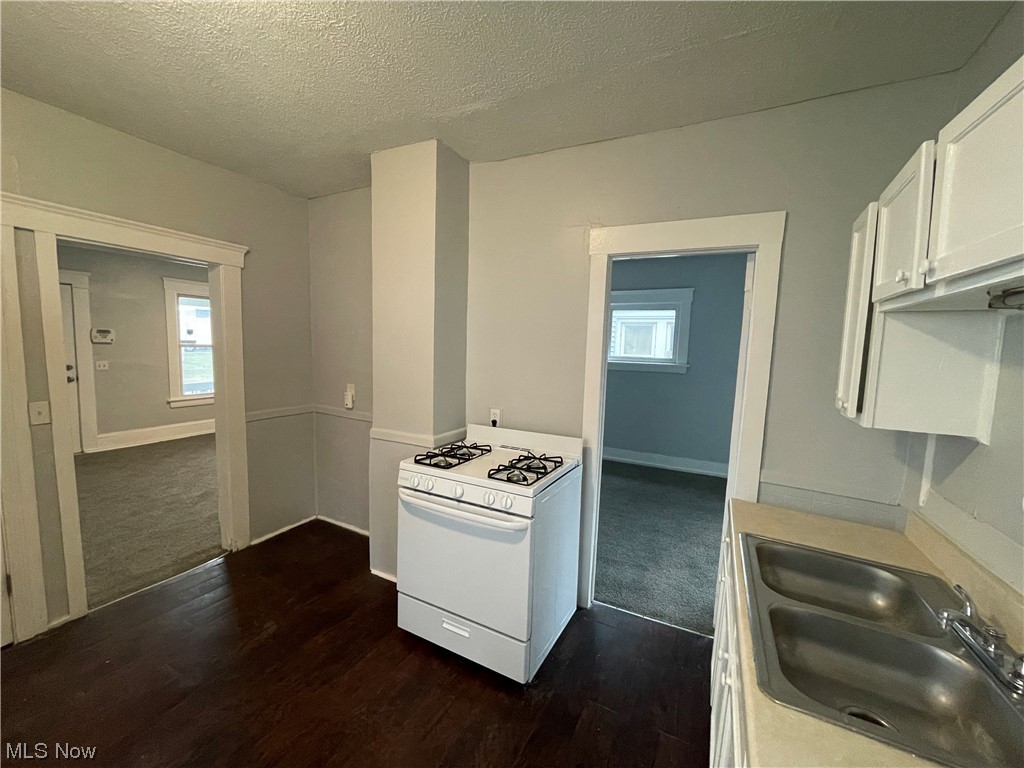 O T Laphams - Residential Lease