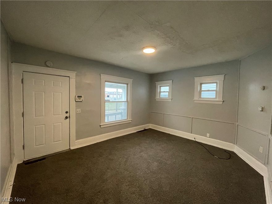 Completely renovated 2 bedroom apartment in Clevelands Cudell neighborhood. Freshly painted, with new carpet , fridge and range included.Rental requirements:Credit score of 600+. 500 - 600 is considered conditional.Less than 3 items in collections, excluding student loan and medical. Monthly income of 2.5 times the amount of the monthly rent.Thorough Eviction Check. $50 Non Refundable App Fee for all Adults who will be occupying the property.Applications can only be completed online.Typical Security Deposit equivalent to one months rent, pending results of background checks. Tenants must have the electric and gas transferred into their name and obtain renters insurance prior to receiving keys to the property.