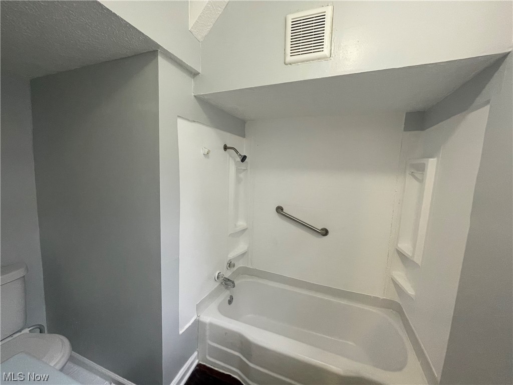 O T Laphams - Residential Lease